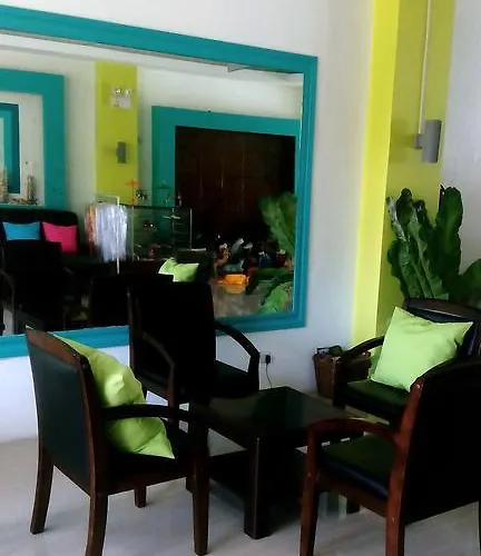 Sebastian Hotel Oslob